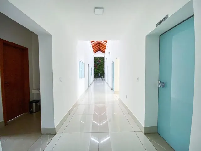 Sala com 720m², à venda, no bairro Bosque da Saúde em Cuiabá