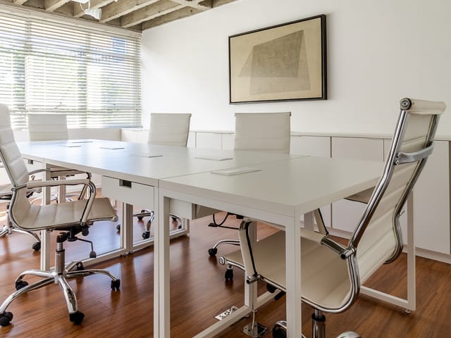 Foto do Sala - Sala Comercial mobiliada, tudo novo, com 6 posições, ar-condicionado, para locação, na Av. Pedroso de Morais, em Pinheiros | Pecoraro Imóveis