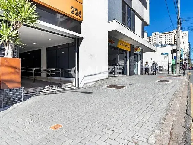 Sala com 28m², à venda, no bairro Centro em Curitiba