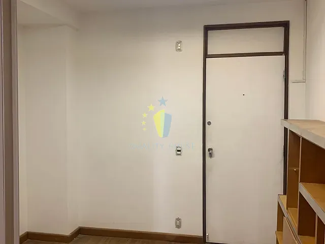 Sala à venda ou para alugar, no bairro Centro em Rio de Janeiro