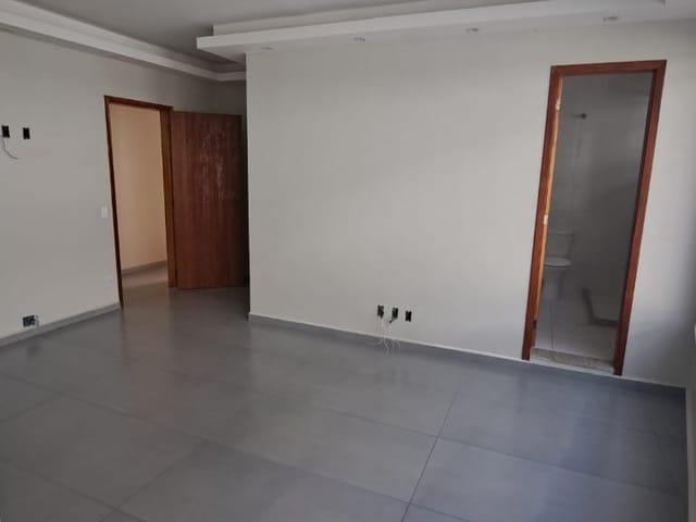 Sala para alugar, no bairro Centro em Rio das Ostras