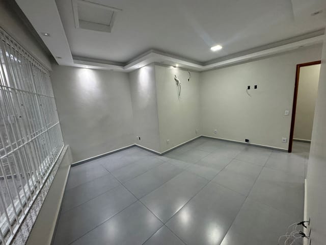 Sala para alugar, no bairro Centro em Rio das Ostras