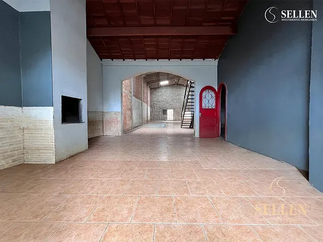 Galpão / Barracão com 363m², para alugar, no bairro São Geraldo em Porto Alegre