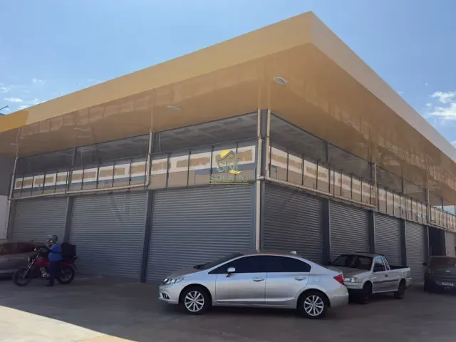 Sala com 500m², para alugar, no bairro Setor Garavelo em Aparecida de Goiânia