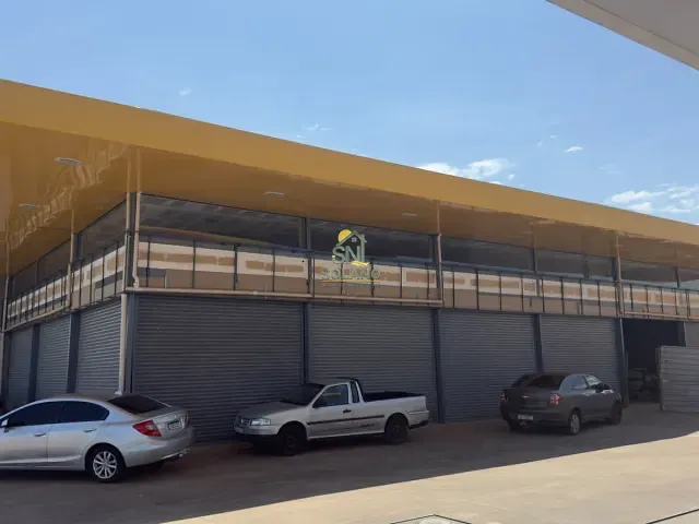 Sala com 500m², para alugar, no bairro Setor Garavelo em Aparecida de Goiânia