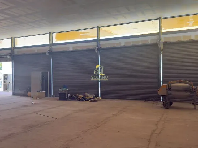 Sala com 500m², para alugar, no bairro Setor Garavelo em Aparecida de Goiânia