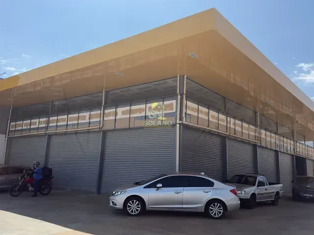Sala com 600m², para alugar, no bairro Setor Garavelo em Aparecida de Goiânia