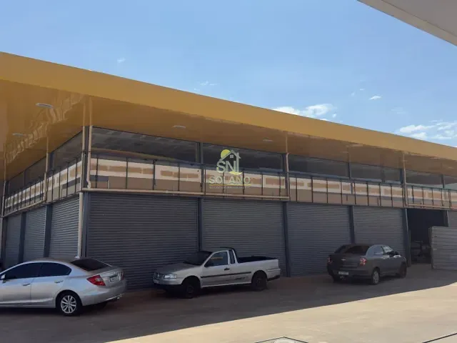 Sala com 600m², para alugar, no bairro Setor Garavelo em Aparecida de Goiânia