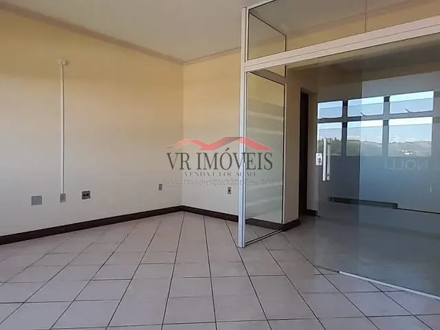 Sala para alugar, no bairro Aterrado em Volta Redonda