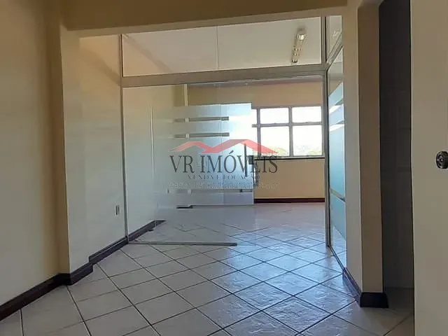 Sala para alugar, no bairro Aterrado em Volta Redonda