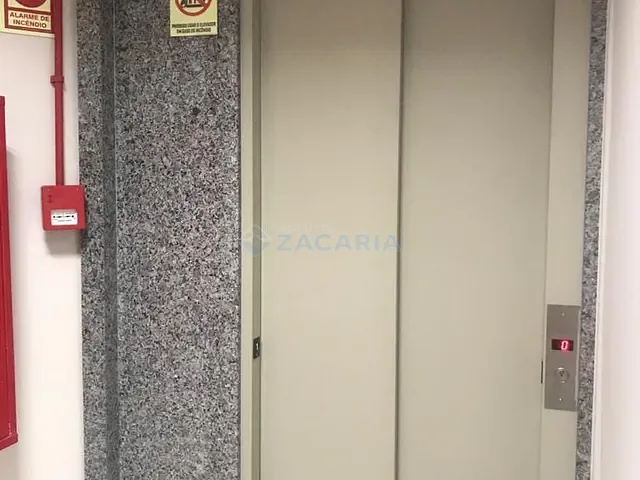 Sala com 20m², para alugar, no bairro Centro em Apucarana