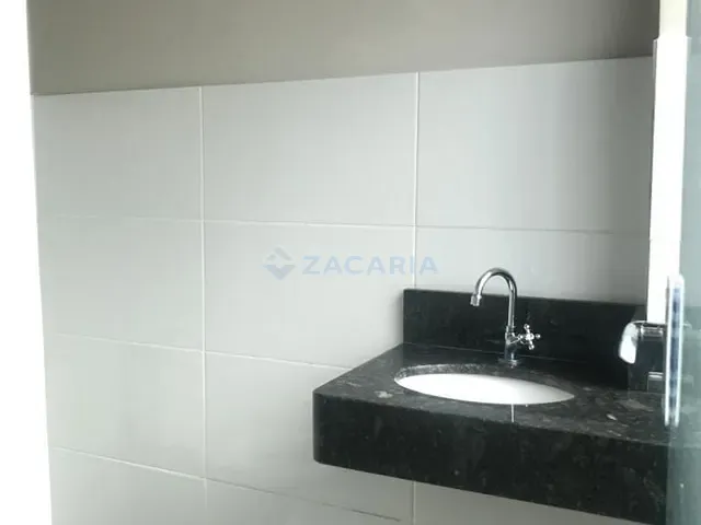 Sala com 20m², para alugar, no bairro Centro em Apucarana