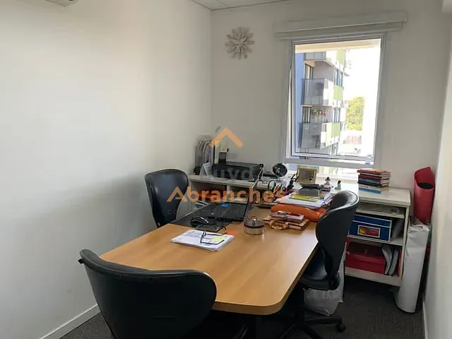 Sala com 38m², à venda, no bairro Vila Leopoldina em São Paulo