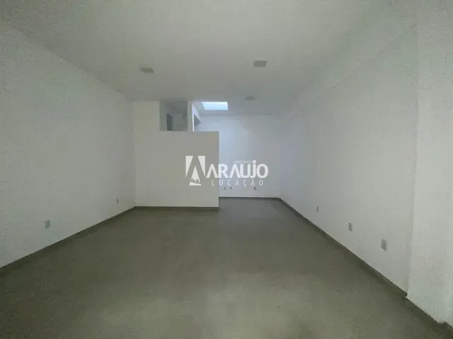Sala com 39m², para alugar, no bairro Centro em Itajaí