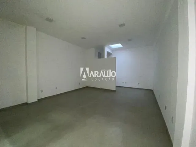 Sala com 39m², para alugar, no bairro Centro em Itajaí