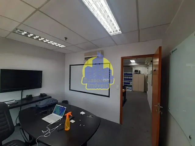 Sala com 35m², para alugar, no bairro Alphaville Residencial 12 em Santana de Parnaíba