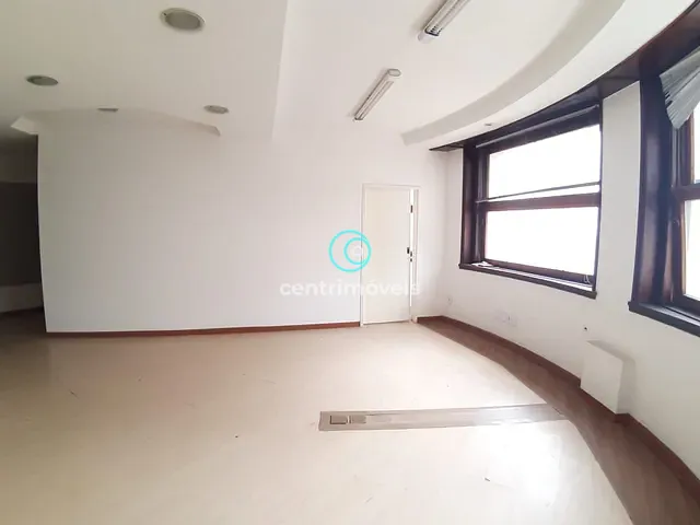 Sala à venda, no bairro Centro em Rio de Janeiro
