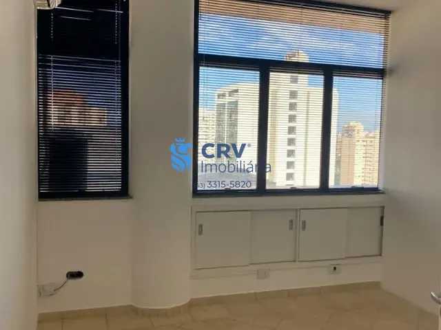 Sala com 120m², para alugar, no bairro Centro em Londrina