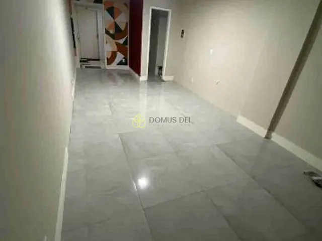 Sala com 74m², à venda, no bairro Aterrado em Volta Redonda