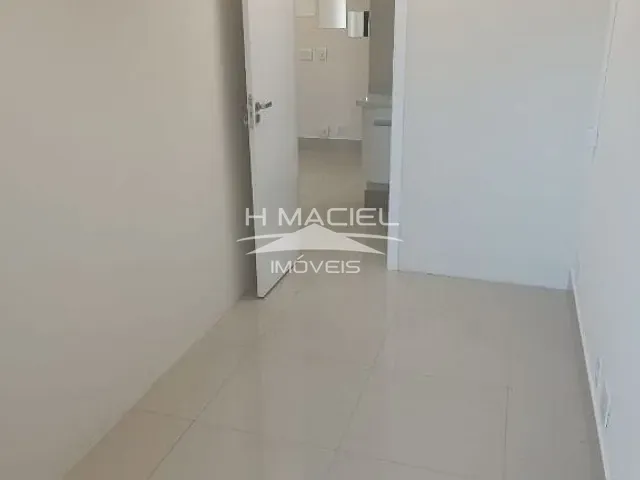 Sala com 33m², para alugar, no bairro Jardim Eulina em Campinas