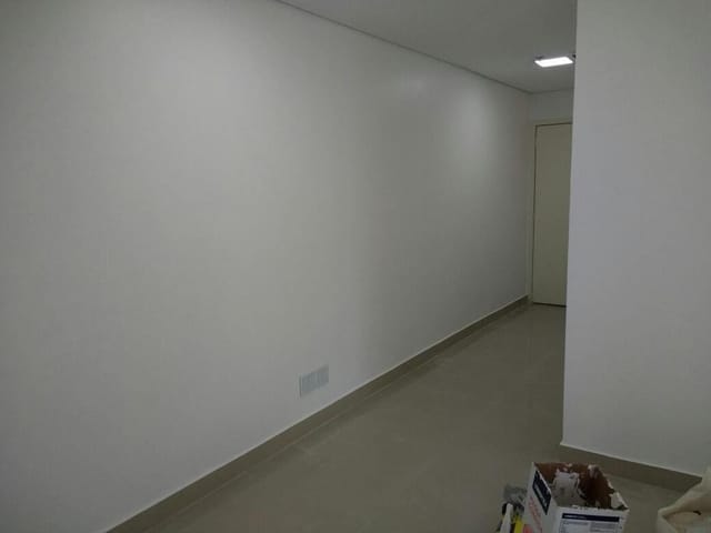 Sala à venda, no bairro Jardim Goiás em Goiânia