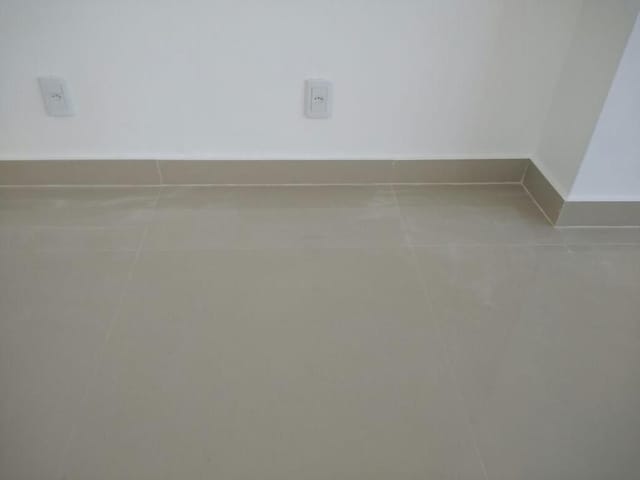 Sala à venda, no bairro Jardim Goiás em Goiânia