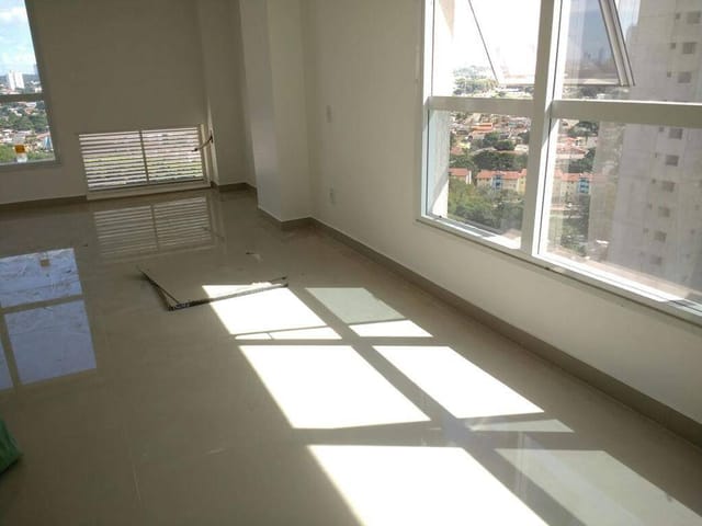 Sala à venda, no bairro Jardim Goiás em Goiânia