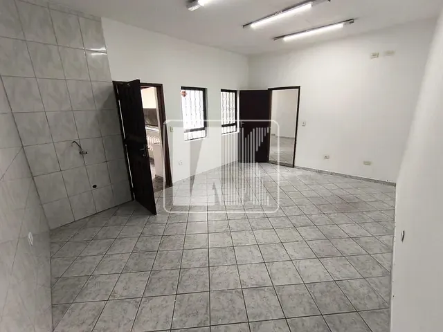 Loja para alugar, no bairro Vila Palmares em Santo André