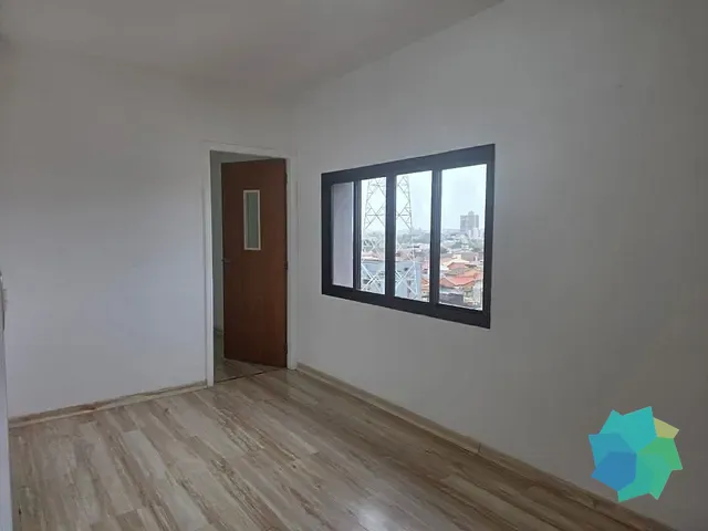 Sala à venda, no bairro Centro em Salto