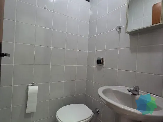 Sala à venda, no bairro Centro em Salto