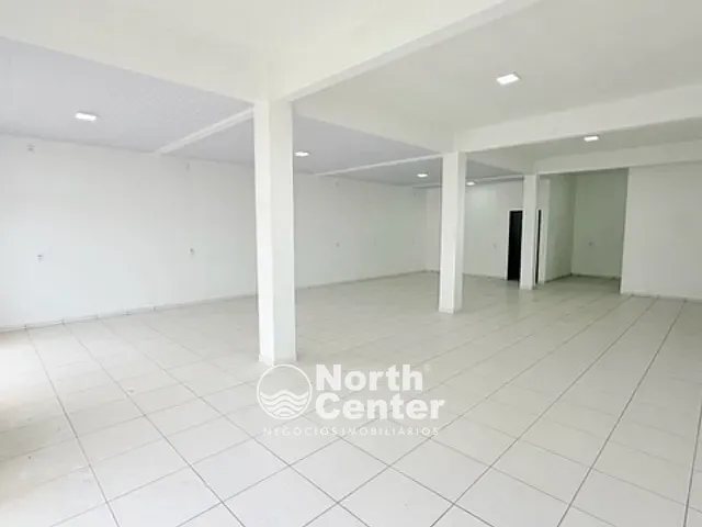 Sala para alugar, no bairro Centro em Balneário Barra do Sul