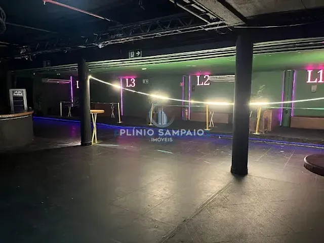 Sala com 622m², à venda ou para alugar, no bairro Centro de Vila Velha em Vila Velha