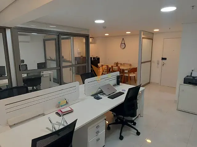 Sala com 56m², para alugar, no bairro Butantã em São Paulo