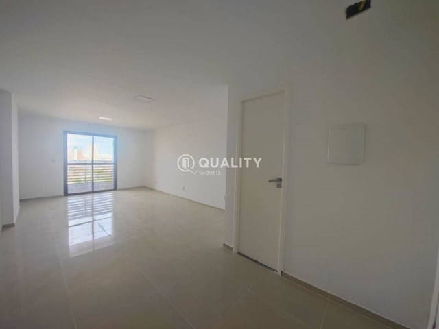 Sala para alugar, no bairro Pici em Fortaleza