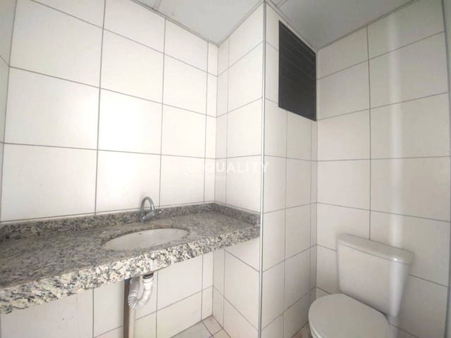 Sala para alugar, no bairro Pici em Fortaleza