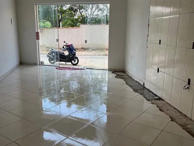 Loja à venda ou para alugar, no bairro Jardim Real em Pinheiral