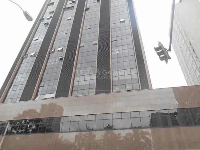 Sala com 60m², à venda, no bairro Centro em Curitiba