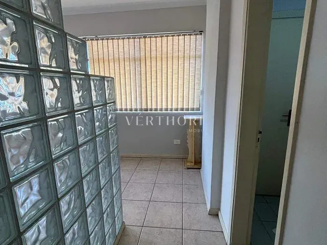 Sala à venda ou para alugar, no bairro Jardim Higienópolis em Londrina