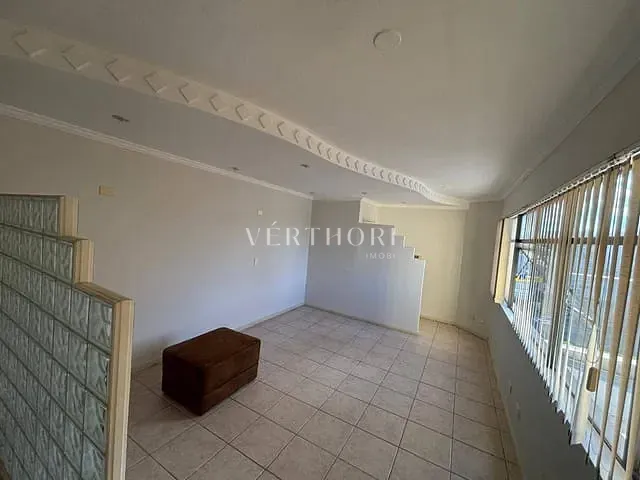 Sala à venda ou para alugar, no bairro Jardim Higienópolis em Londrina