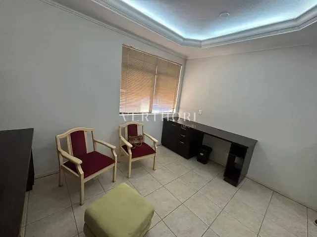 Sala à venda ou para alugar, no bairro Jardim Higienópolis em Londrina