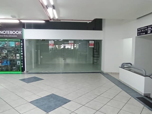 Sala com 51m², para alugar, no bairro Centro em Florianópolis