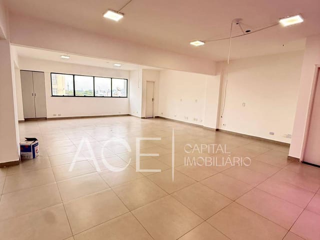 Sala com 150m², para alugar, no bairro Setor Aeroporto em Goiânia