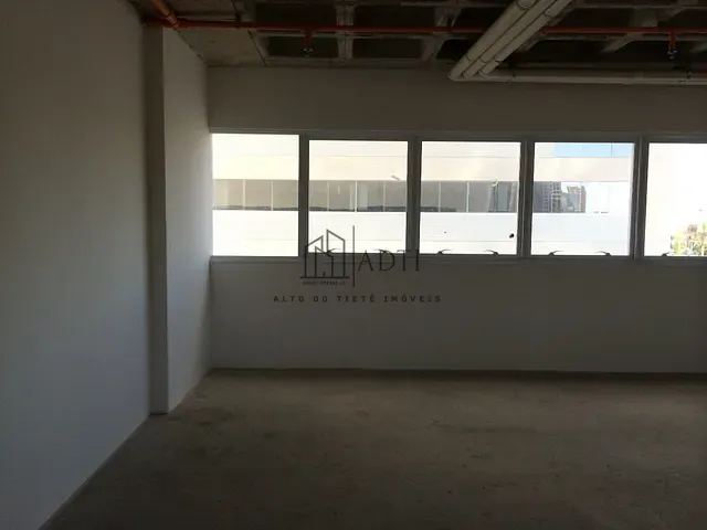 Sala à venda, no bairro Jardim Armênia em Mogi das Cruzes