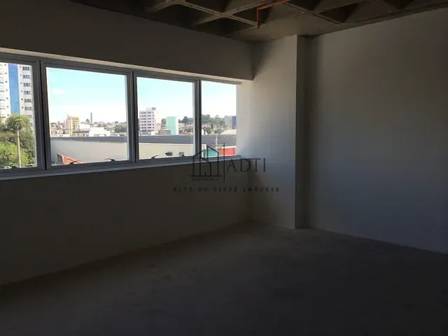 Sala à venda, no bairro Jardim Armênia em Mogi das Cruzes