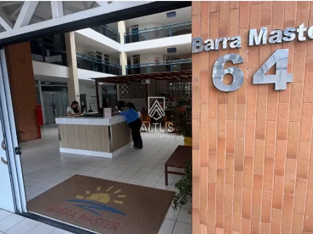 Sala à venda, no bairro Barra em Salvador