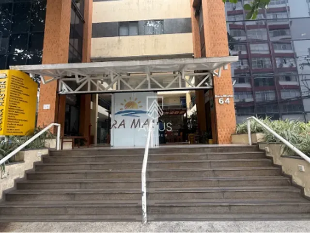 Sala à venda, no bairro Barra em Salvador