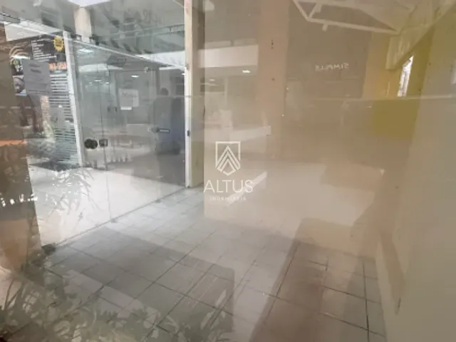 Sala à venda, no bairro Barra em Salvador