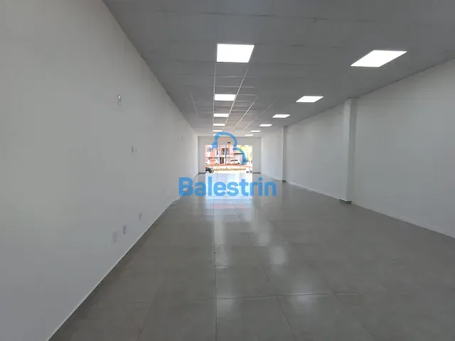 Sala para alugar, no bairro Centro em Fraiburgo