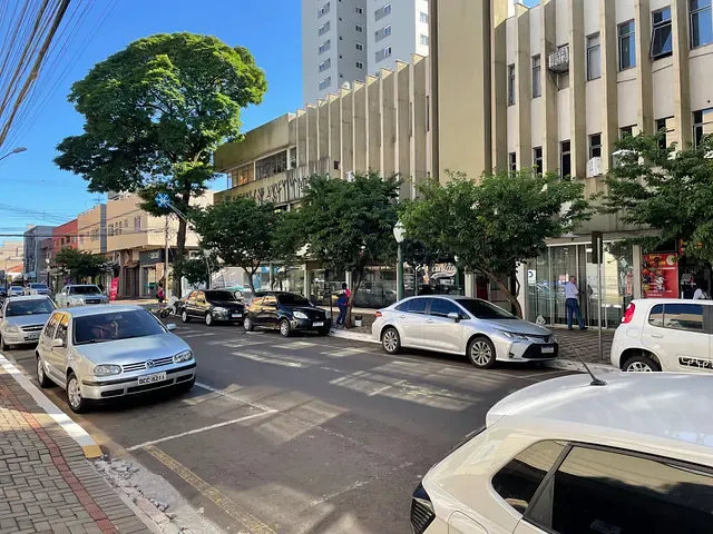 Sala com 51m², à venda, no bairro Centro em Apucarana