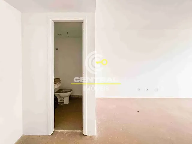 Sala com 32m², à venda, no bairro Jardim Imperial em Itaboraí